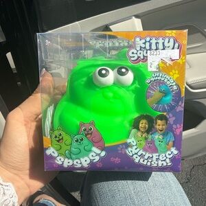 Green Squeeze Plush - Cute Sensory Toy